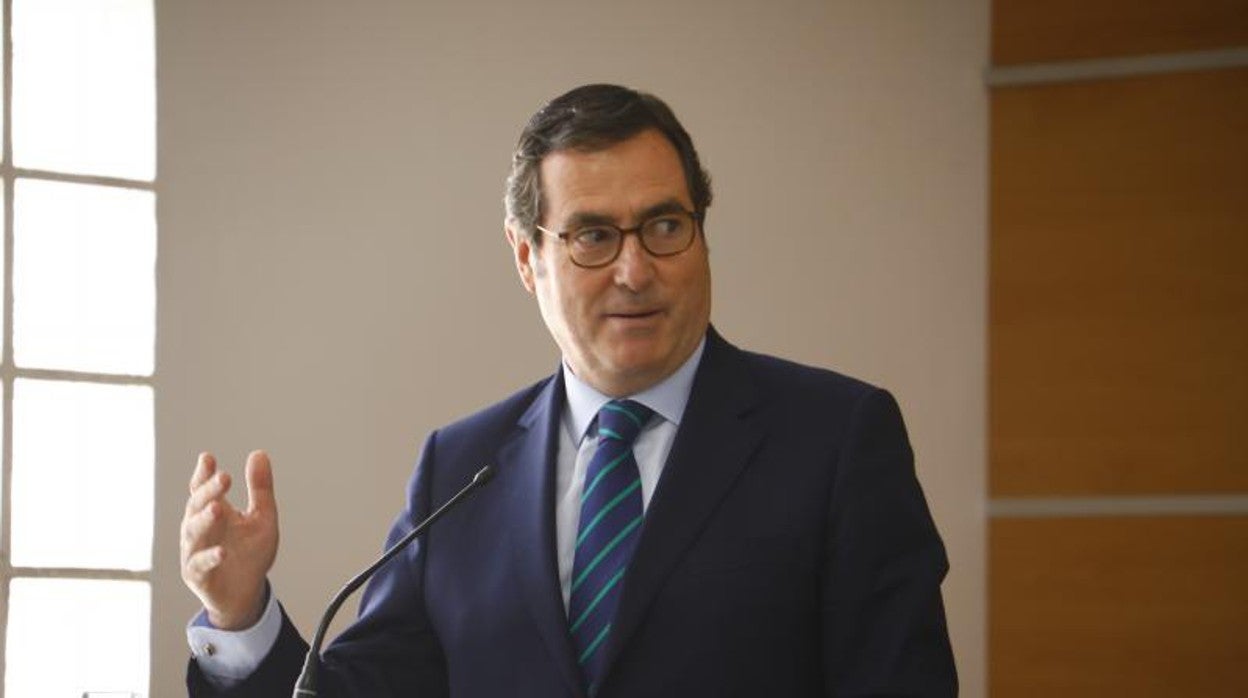 El presidente de la CEOE, Antonio Garamendi