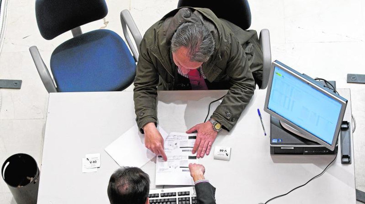 Declaración de la Renta de forma presencial en la sede de la Agencia Tributaria