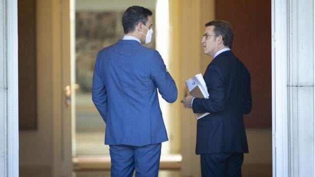 El PP presiona a Sánchez en el Congreso para reducir el número de ministerios y el gasto en altos cargos