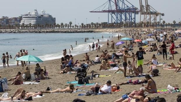 La Semana Santa resucita al turismo: «Ni el mal tiempo ha frenado las reservas»