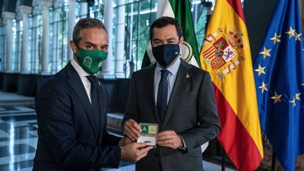 Standard & Poor's avala la gestión financiera de Andalucía y mejora su perspectiva de riesgo