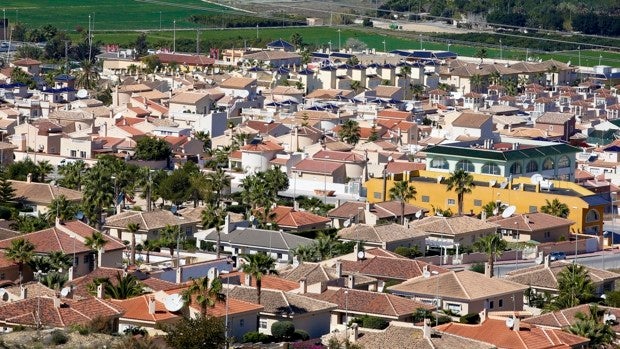 Estos son los 25 pueblos más buscados por los extranjeros para vivir en España