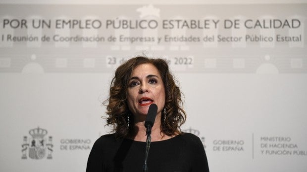 'Trampas' en la nueva jornada laboral para funcionarios: tendrán que pagar los costes del teletrabajo hasta 2024