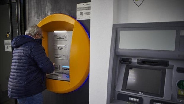 El drama de los españoles sin margen para llenar la hucha: uno de cada diez no tiene nada ahorrado