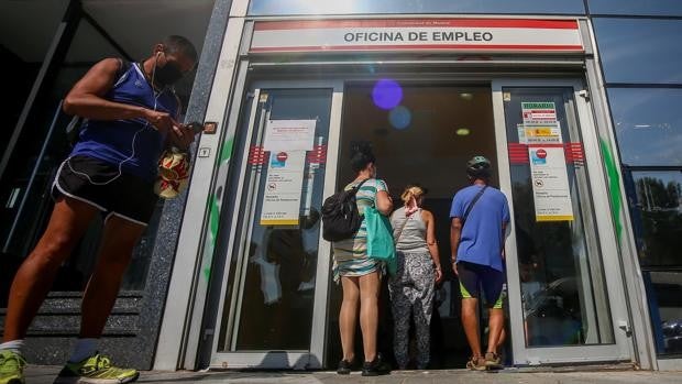 Cómo obtener una ayuda económica del Estado habiendo trabajado menos de un año