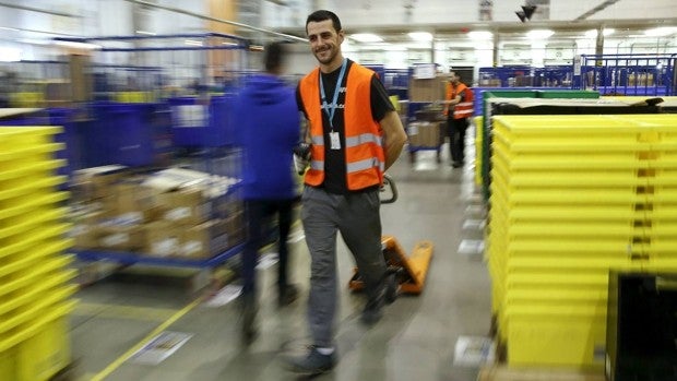 Andalucía detecta una alta demanda de trabajadores formados en informática, hostelería y logística