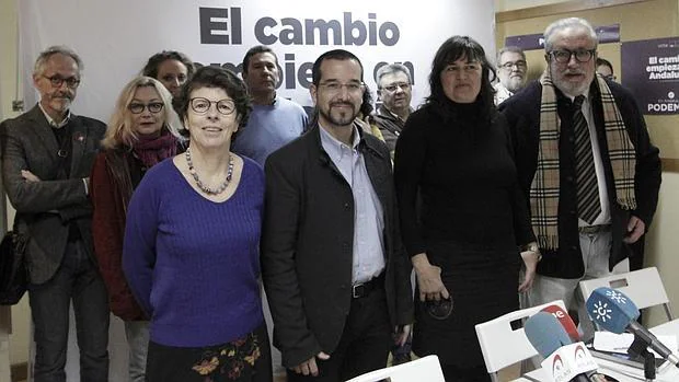 De los candidatos de Podemos por Sevilla, los dos cabeza de lista vienen de Anticapitalistas y otros seis han tenido cargos en Izquierda Unida