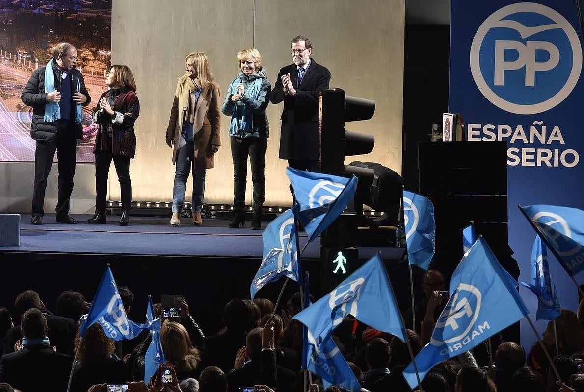 Carteles electorales repartidos por España