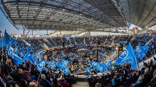 Panorámica del mitin del 13 de diciembre en Las Rozas, (Madrid)