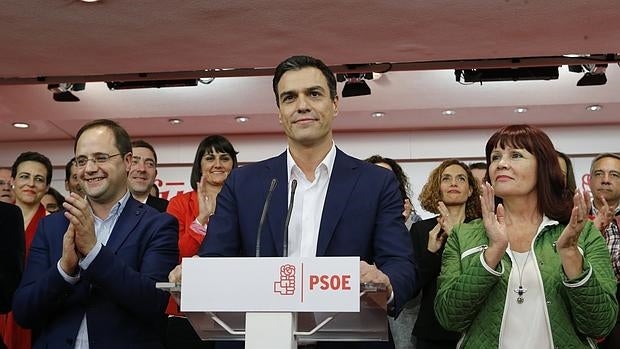 Pedro Sánchez, durante su comparecencia en Ferraz la noche del 20-D