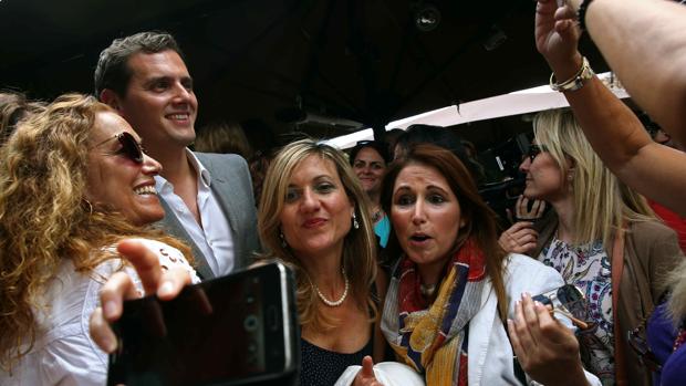 Albert Rivera, ayer con mujeres empresarias