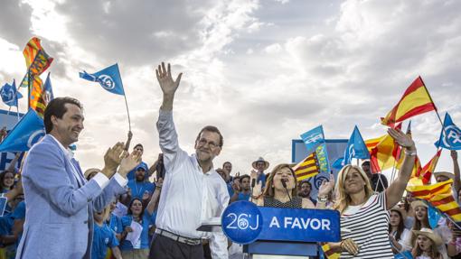 Mariano Rajoy durante el último mitin de la campaña