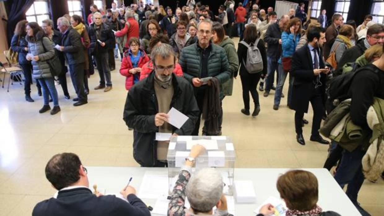 La alta participación, una de las notas que han dejado estas elecciones catalanas en las cuatro provincias