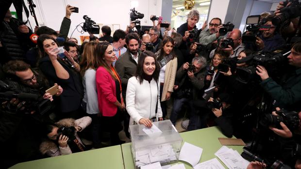 De Inés Arrimadas a Miquel Iceta, así han votado los líderes políticos en Cataluña