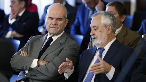 Manuel Chaves y José Antonio Griñán, durante el juicio de los ERE