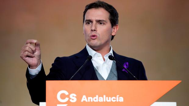 Albert Rivera, a Sánchez sobre Gibraltar: «Es un gol en el último minuto, que lo ha pillado haciéndose fotos con la dictadura cubana»