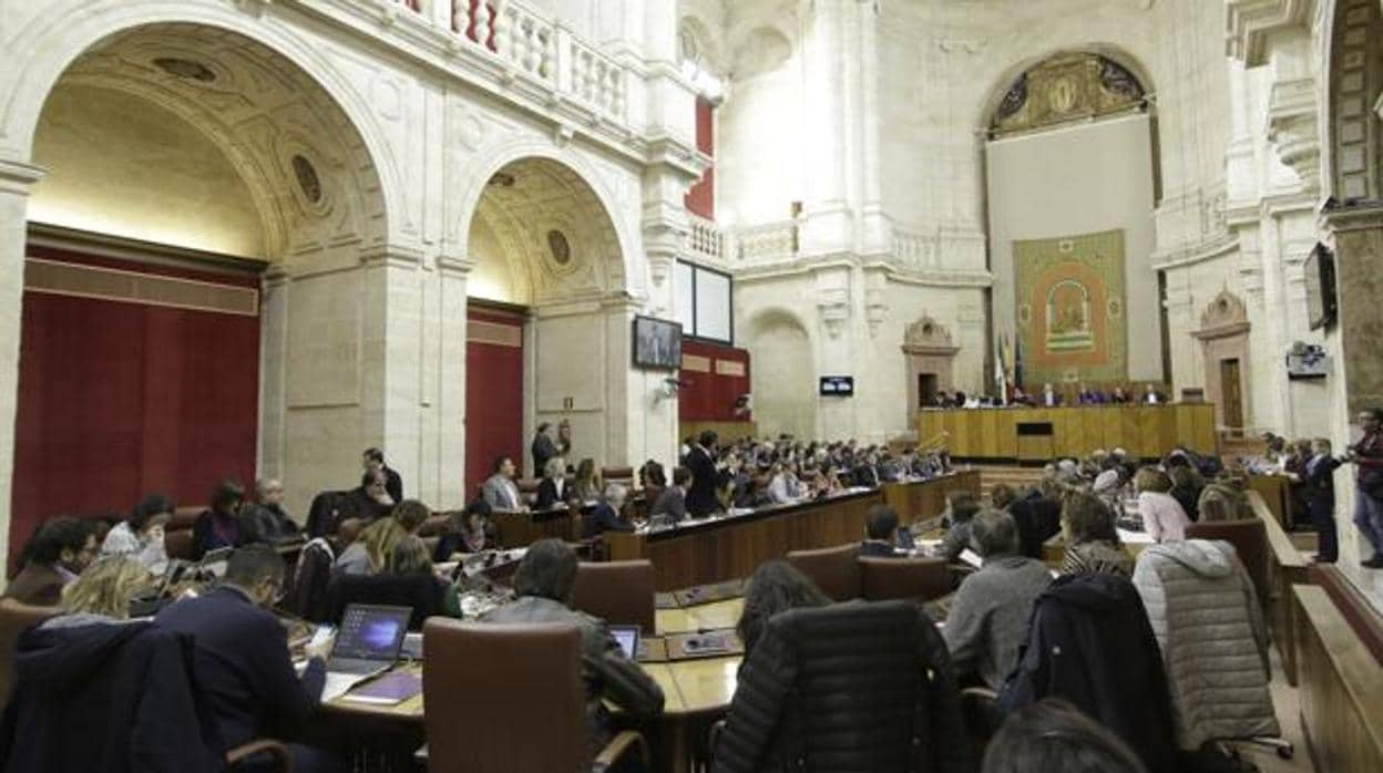 Los partidos se disputan ocupar los 109 escaños del Parlamento andaluz