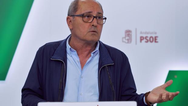 El PSOE, sobre los pactos tras las elecciones andaluzas, insiste: «Andalucía está en manos de la ultraderecha»