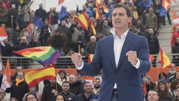 «¡Vamos! Ciudadanos», el reclamo de Albert Rivera para «reventar» las urnas el 28-A