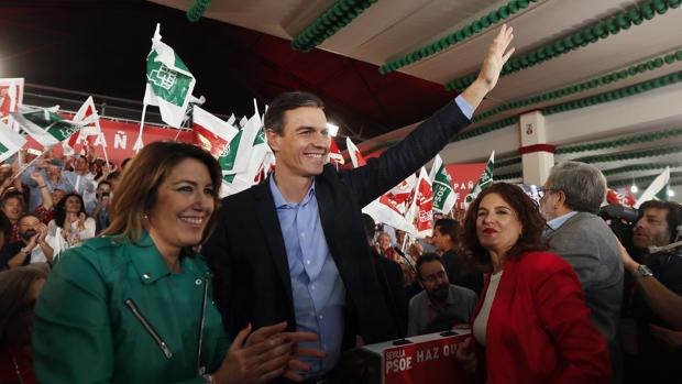 Sánchez exhibe la pérdida de la Junta de Andalucía para conjurar el riesgo de abstención