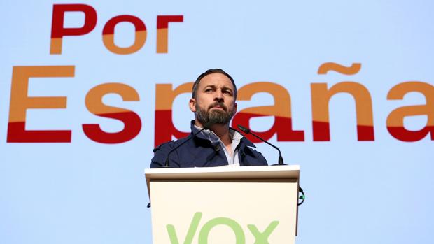 El programa económico de Vox: un sistema mixto de pensiones y abaratar el coste del despido