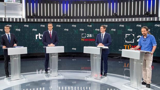 Casado y Rivera esperan rematar a Sánchez en el segundo debate electoral