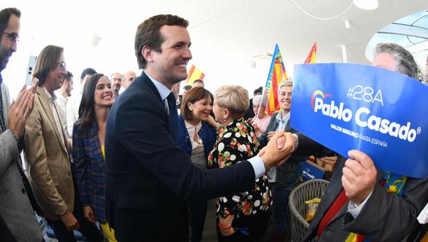 Casado: «El PSOE tiene miedo de que descubramos su chiringuito como en Andalucía»