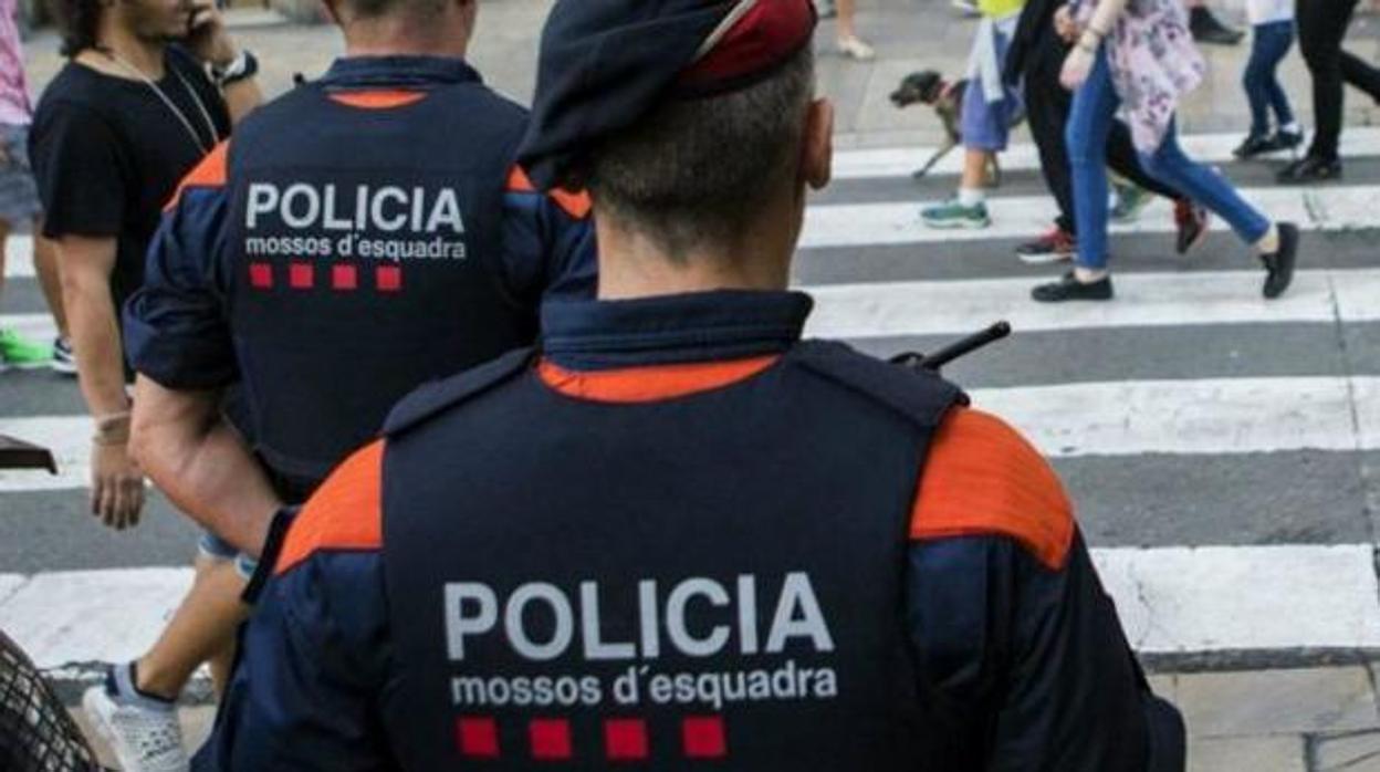 Agentes de los Mossos