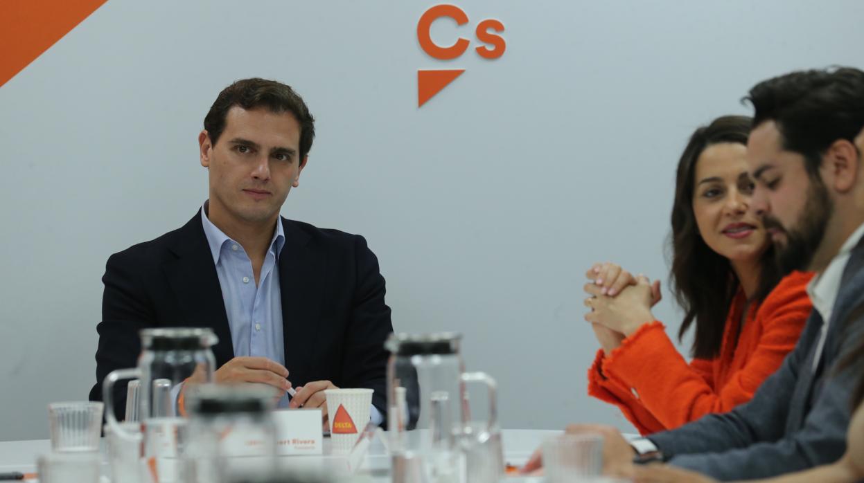 Rivera, Arrimadas y De Páramo, ayer en la sede de Cs durante la reunión de su Ejecutiva