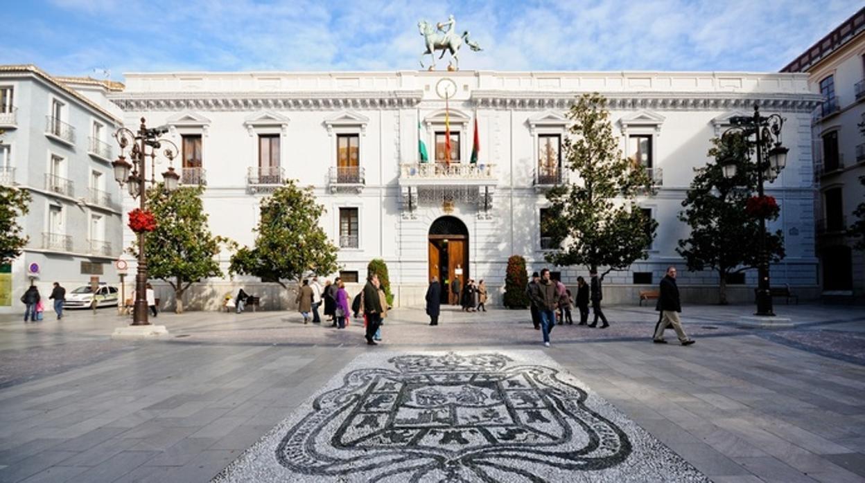 18 candidaturas concurrirán para gobernar el Ayuntamiento de Granada
