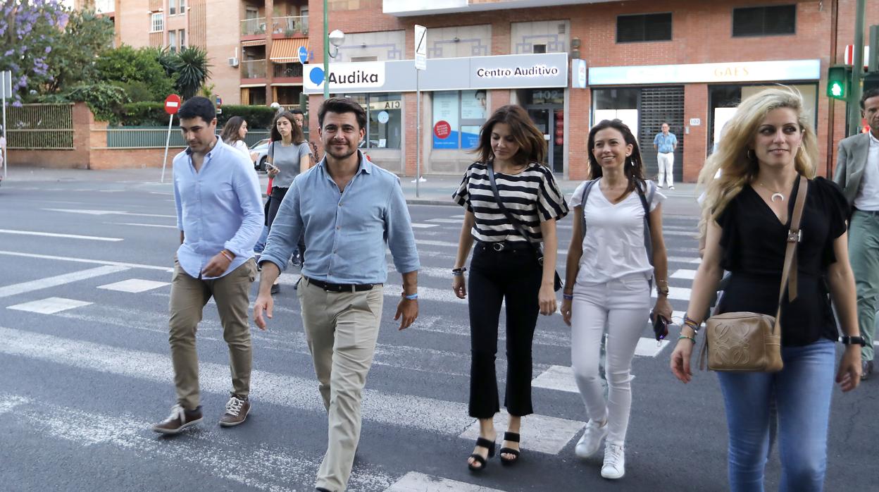 Beltrán Pérez, a su llegada a la sede del PP de Sevilla