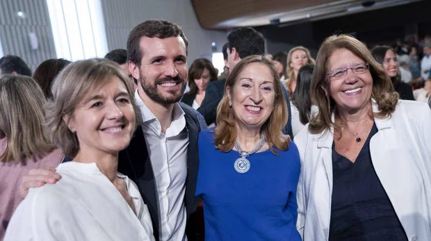 Casado se rodea de exministras de Rajoy y Aznar en la candidatura del PP por Madrid