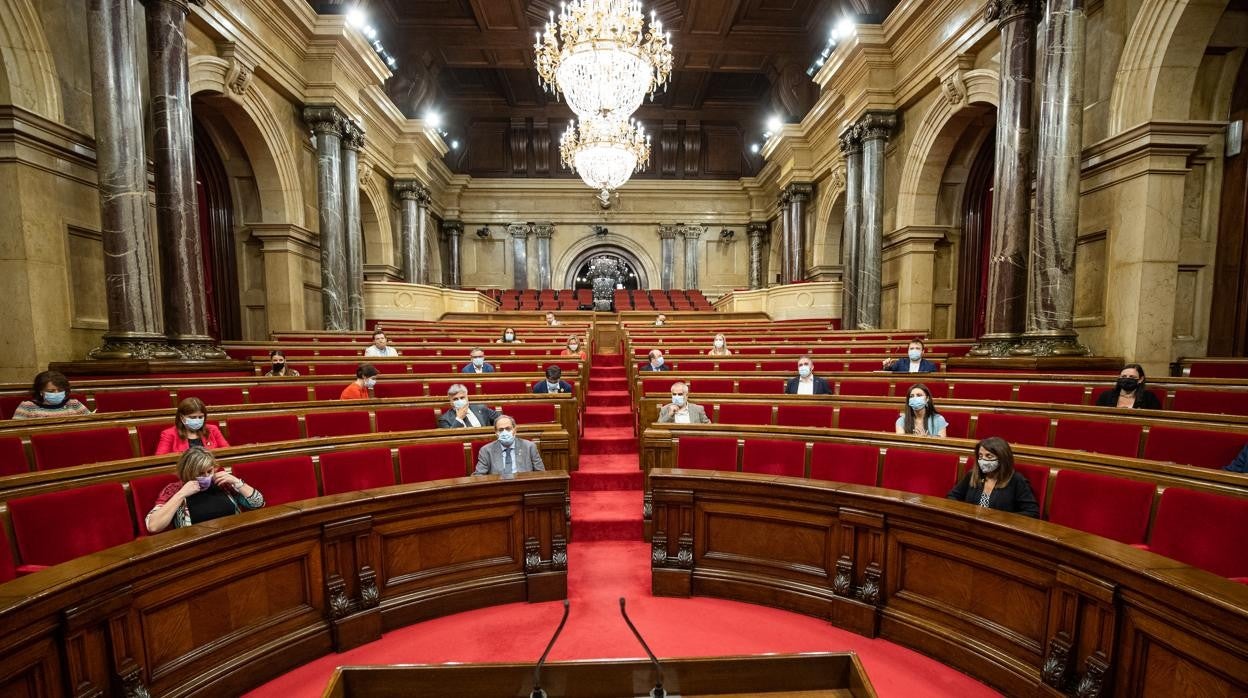 Parlamento catalán durante un pleno de control