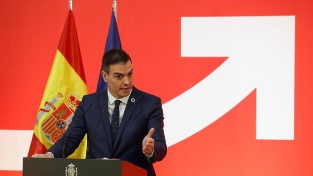 El PSOE avala que Illa intente la investidura y celebran que ERC haya superado a Junts