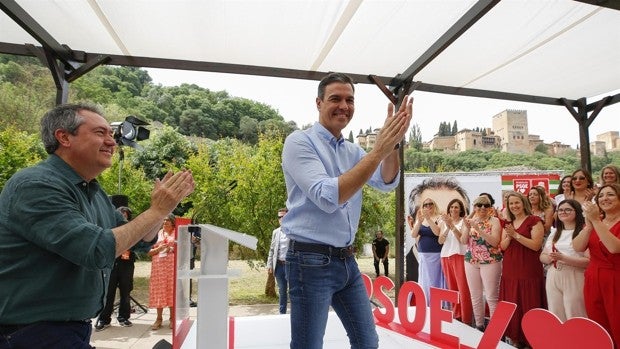 Sánchez reagita el miedo a la «ultraderecha» en su acto con Espadas: «Andalucía ha de elegir entre derechas o derechos»