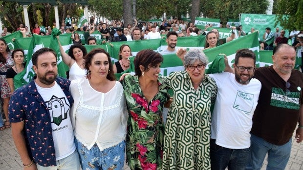 Teresa Rodríguez critica a Olona y Vox en Jerez: «No nos deben dar miedo, sino risa»