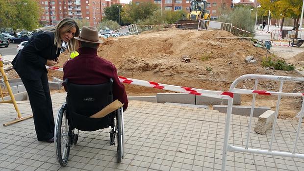 Milagros Tolón, duarnte su visita a las obras