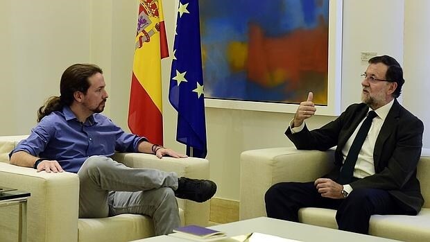 Pablo Iglesias y Mariano Rajoy, ayer en La Moncloa