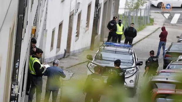 Instante de la operación de la Guardia Civil contra Resistencia Galega