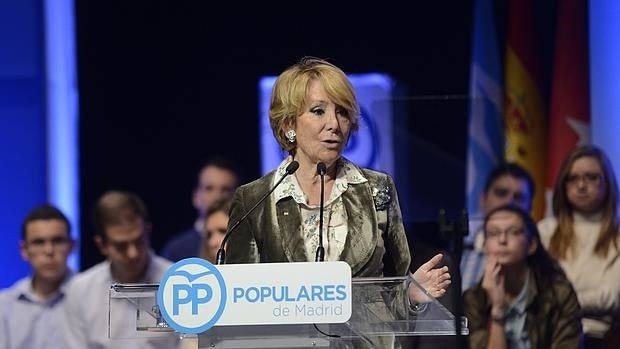 Esperanza Aguirre, en un acto de partido en Alcorcón