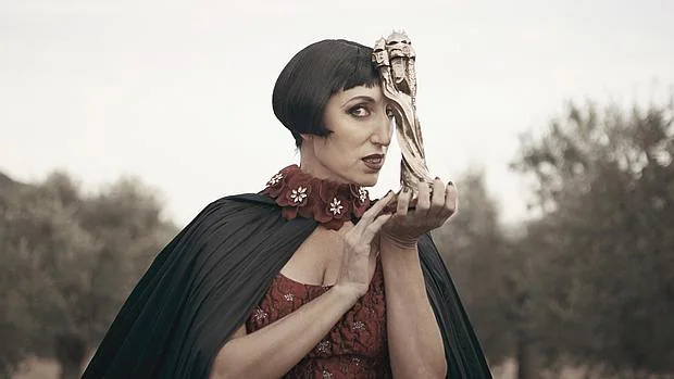 Imagen promocional de los premios Gaudí con la actriz Rossy de Palma