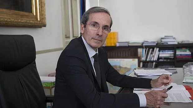 El embajador de Francia en España, Yves Saint-Geours, en una reciente entrevista concedida a ABC