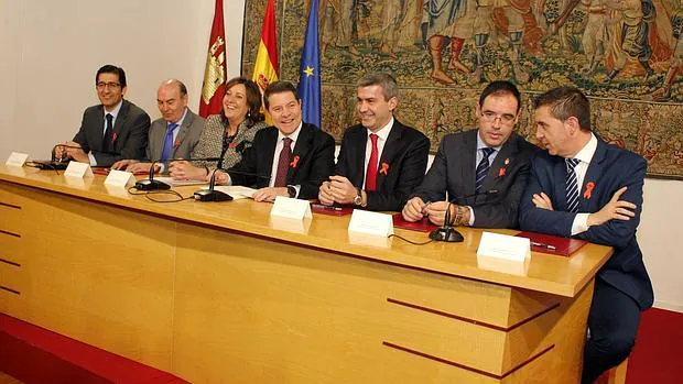 García-Page y Franco con los cinco presidentes de las diputaciones de Castilla-La Mancha