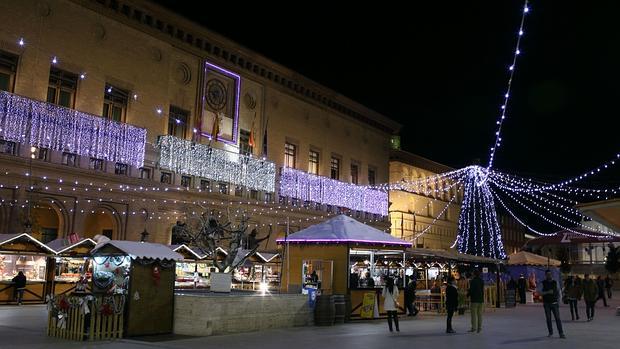 La Plaza del Pilar se transforma en Navidad