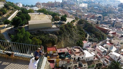 Vista de Alicante desde el monte Benacantil