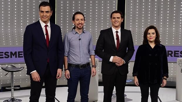Pedro Sánchez, PAblo Iglesias, Albert Rivera y Soraya Sáenz de Santamaría, a su llegada al debate