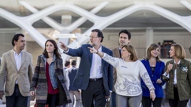 Mariano Rajoy junto a Isabel Bonig en su último acto en Valencia