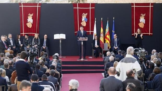 Ximo Puig, durante el acto del día de la Constitución en Alicante