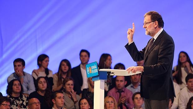 Rajoy durante el mitin celebrado en Zaragoza