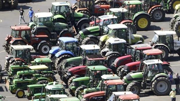 Concentración de los tractores el pasado mes de septiembre en Santiago